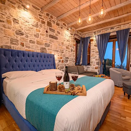 Apartment Mple Feggari