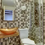 Mple Feggari Apartamento Mourésion